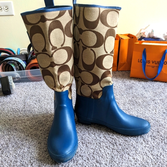 Coach Rain boots for Women. Size 6. Color Blue, Brown and Tan. - Picture 1 of 5